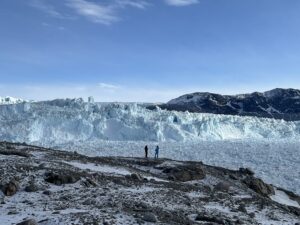 Dogsledding to the Glacier on the sea ice in a protected UNESCO area Including lunch at Ilulissat Icefiord lodge Starting with 25 snowmobileride